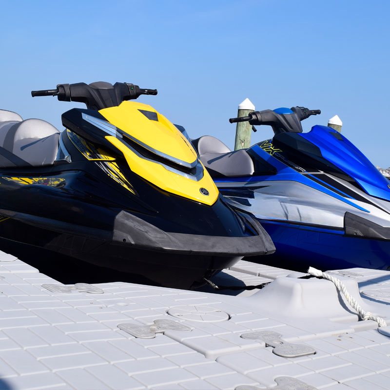 drive on jet ski dock by Snap Dock Orlando 